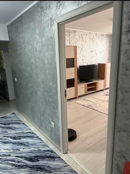 De închiriat apartament cu 2 camere în Micro 17, etaj 2, 450 euro - 3