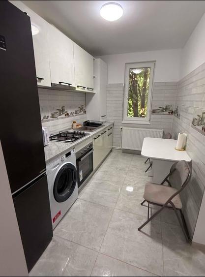 De închiriat apartament cu 2 camere în Micro 17, etaj 2, 450 euro - 4