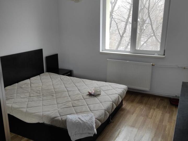 Vand apartament bun la 2 minute de metrou Costin Georgian! - 11