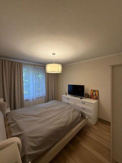 Vand Apartament de 3 Camere Zona Rahova - 4