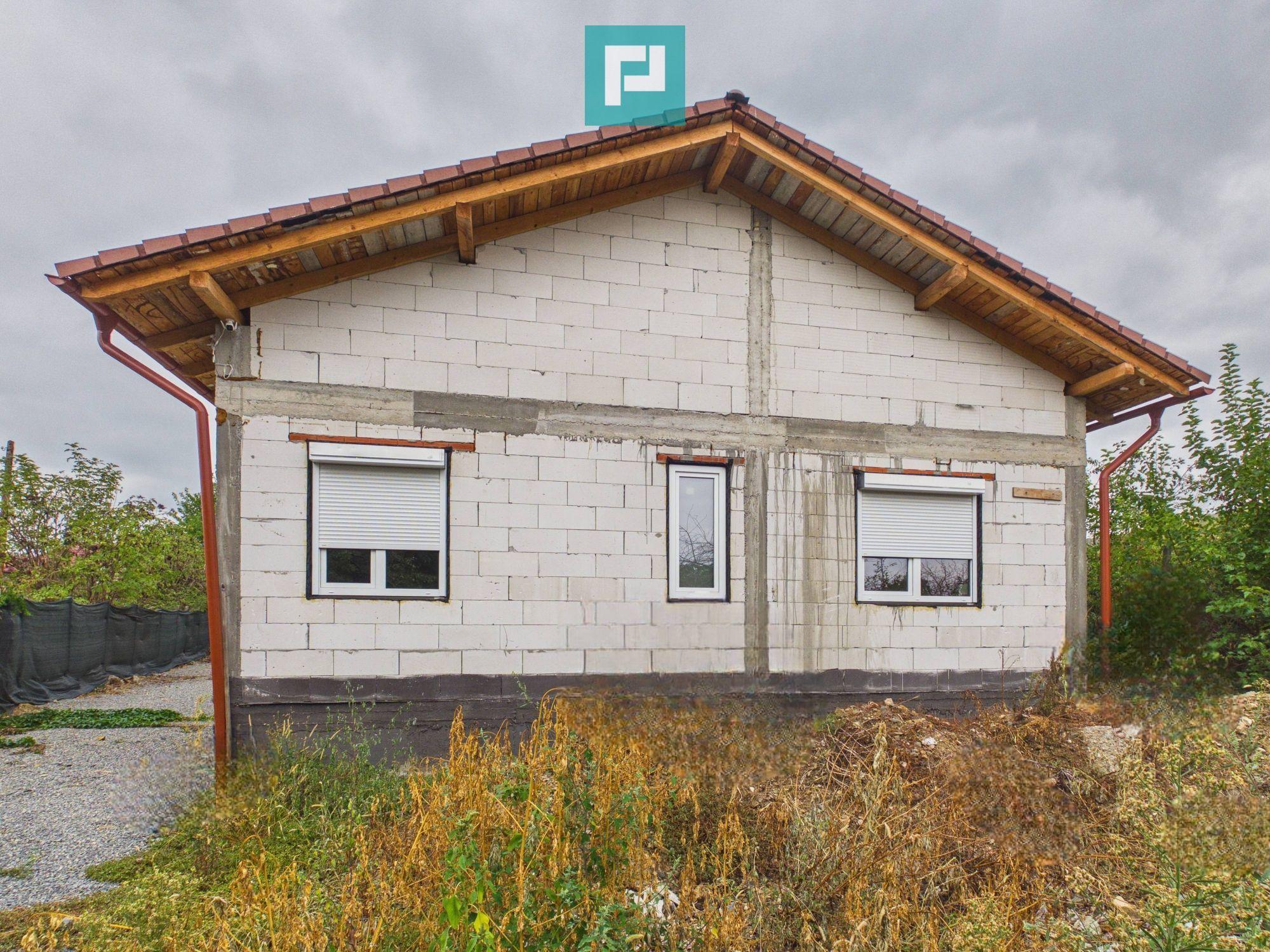 Casă nouă cu 3 camere, în localitatea Miniș, Arad - 8
