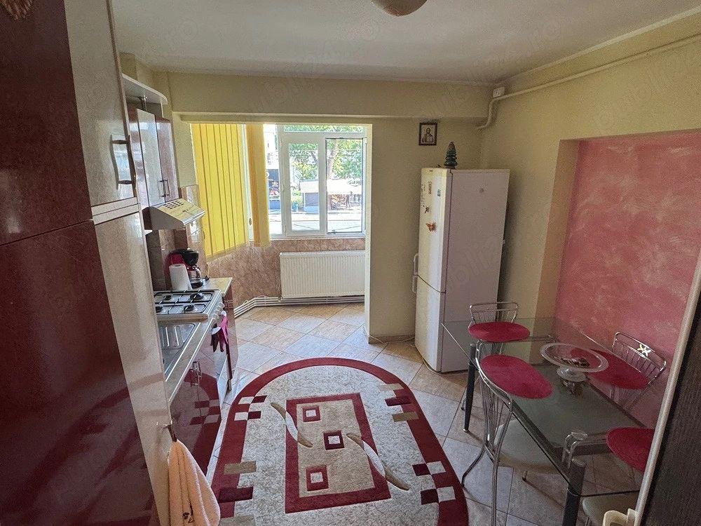 De inchiriat apartament cu 2 camere, etaj 1, Siderurgistilor, 450 E - 3