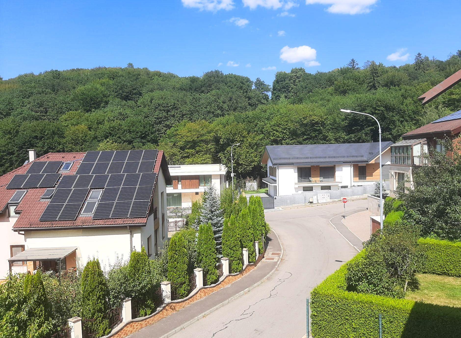 Vilă de lux cu vedere spectaculoasă spre Tâmpa Green Valley zona Noua - 33