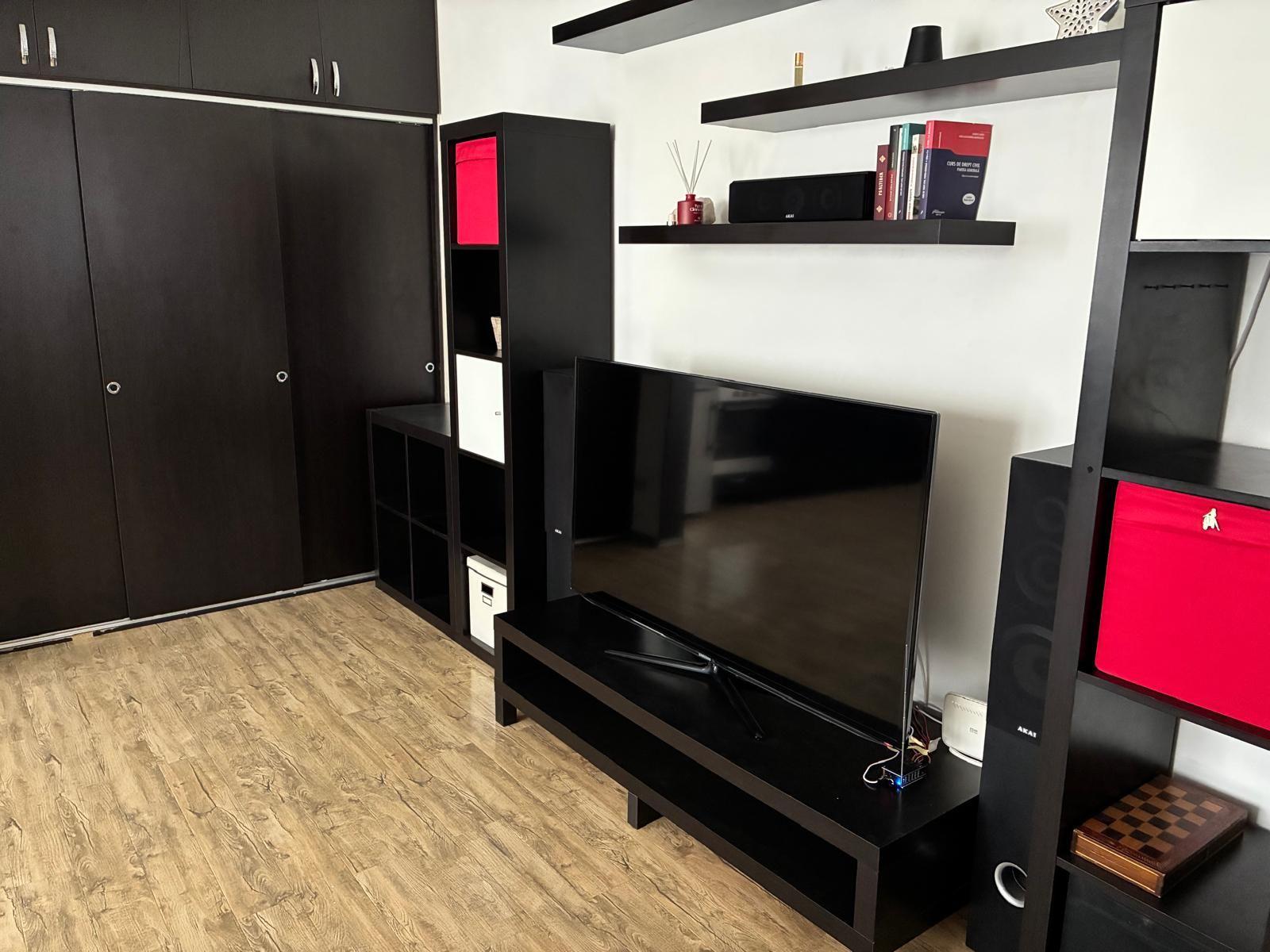 Inchiriez apartament 2 camere Prelungirea Ghencea cu loc de parcare. - 2
