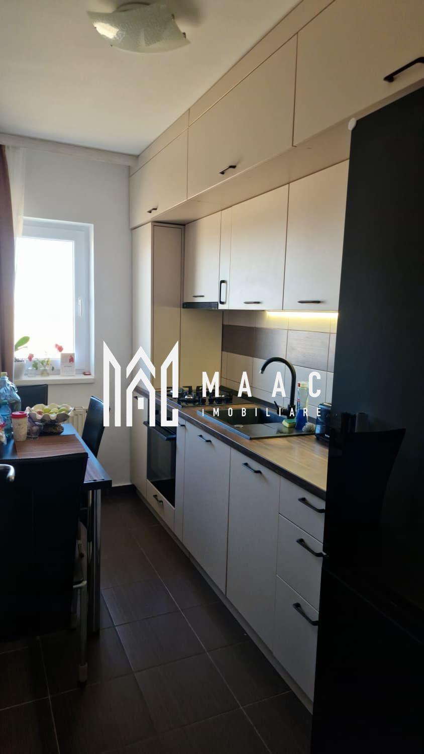 Apartament 3 camere | 71 m utili | 2 băi | 2 balcoane | Parcare în fața vilei | Mobilat | Etaj 2 - 10