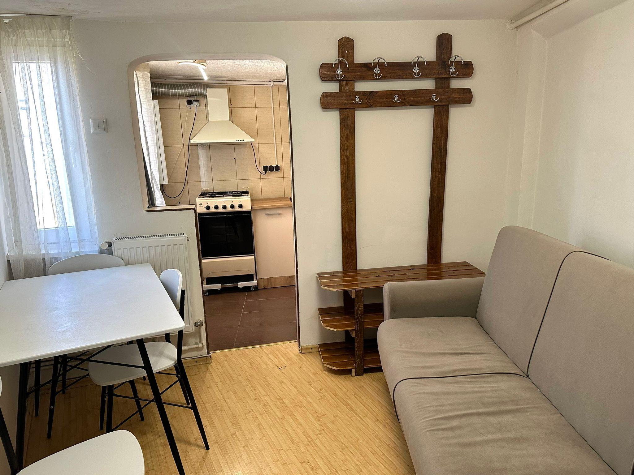Studio | Zona Armeneasca - Mosilor - 3