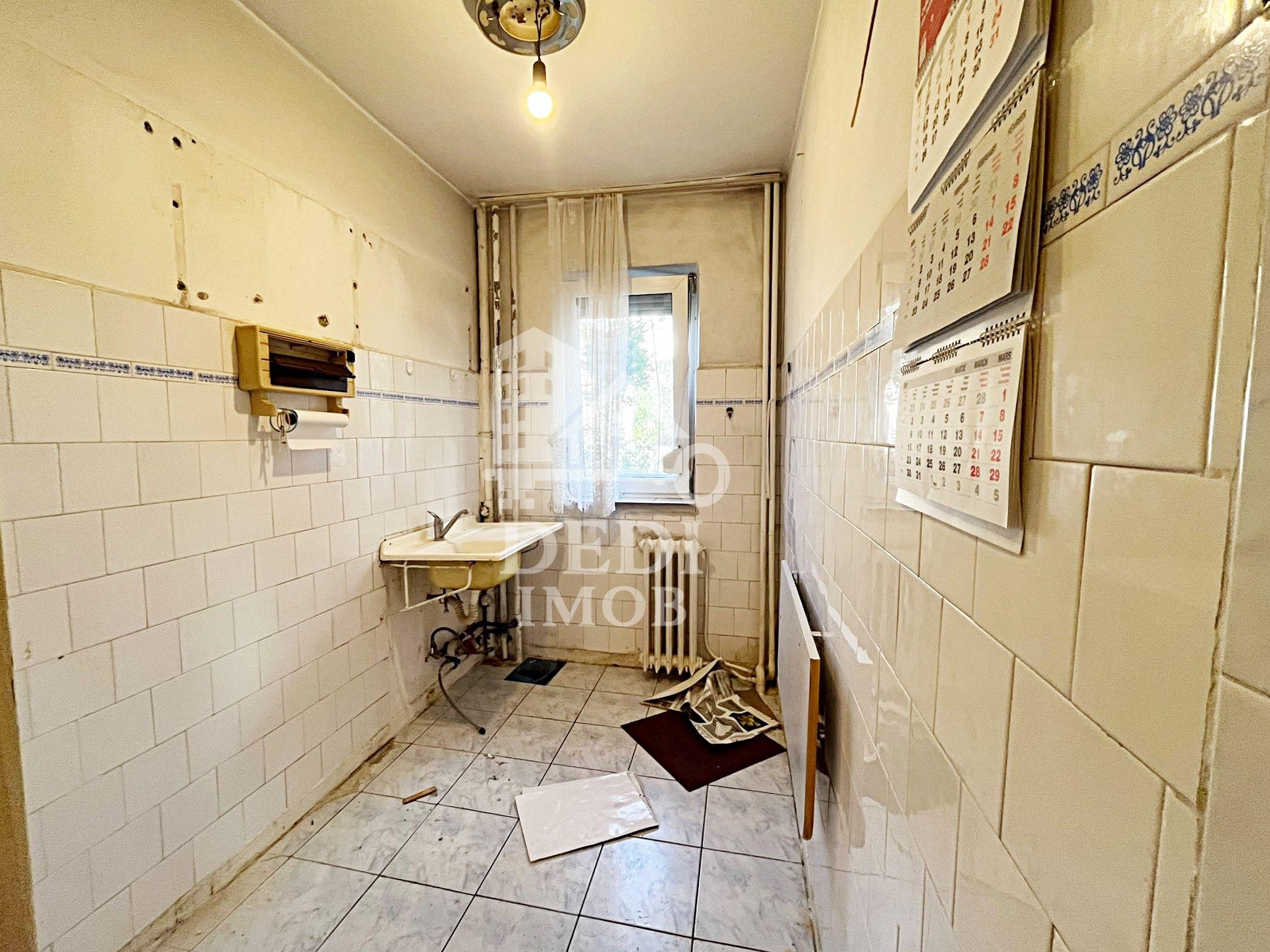 Apartament cu 2 camere de vanzare zona Rogerius, Oradea - 4