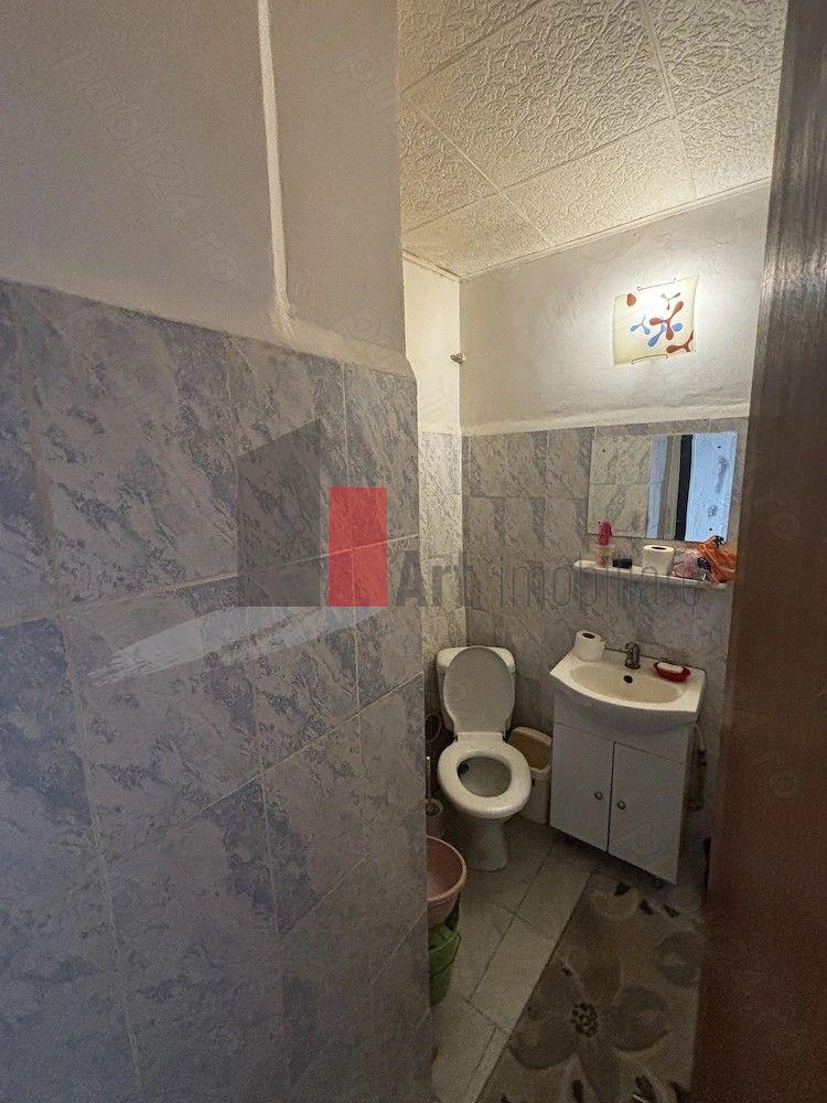 Vând apartament cu 3 camere și 2 băi în zona Militari - 9
