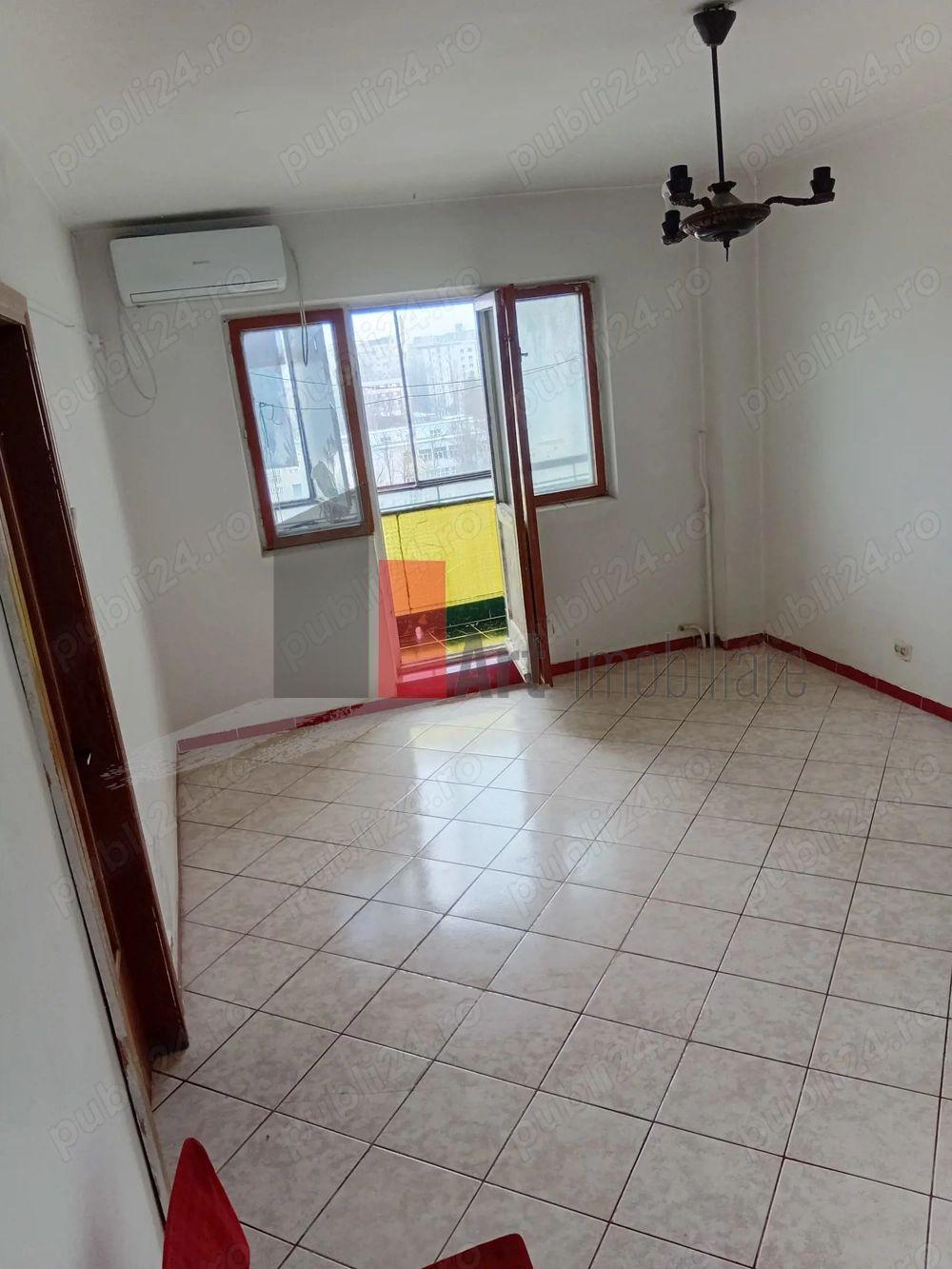 Vindem apartament 2 camere in Crangasi - 1