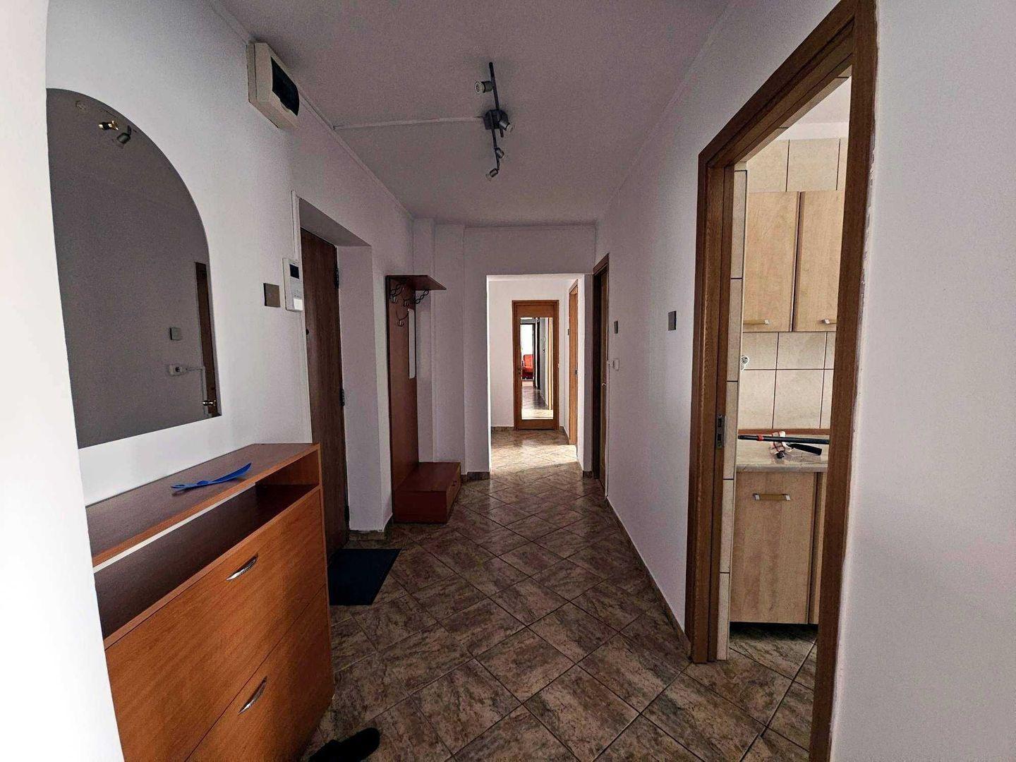 Inchiriez Apartament de 2 camere Calea Victoriei - 5