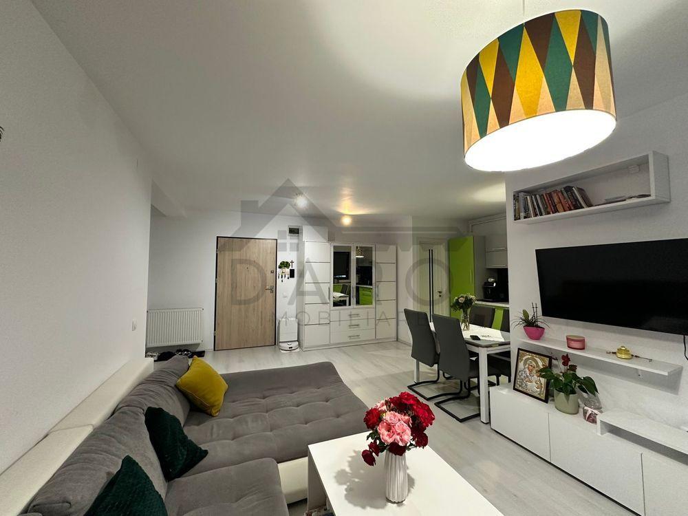 Vand Apartament cu 2 camere + un loc de parcare - 4