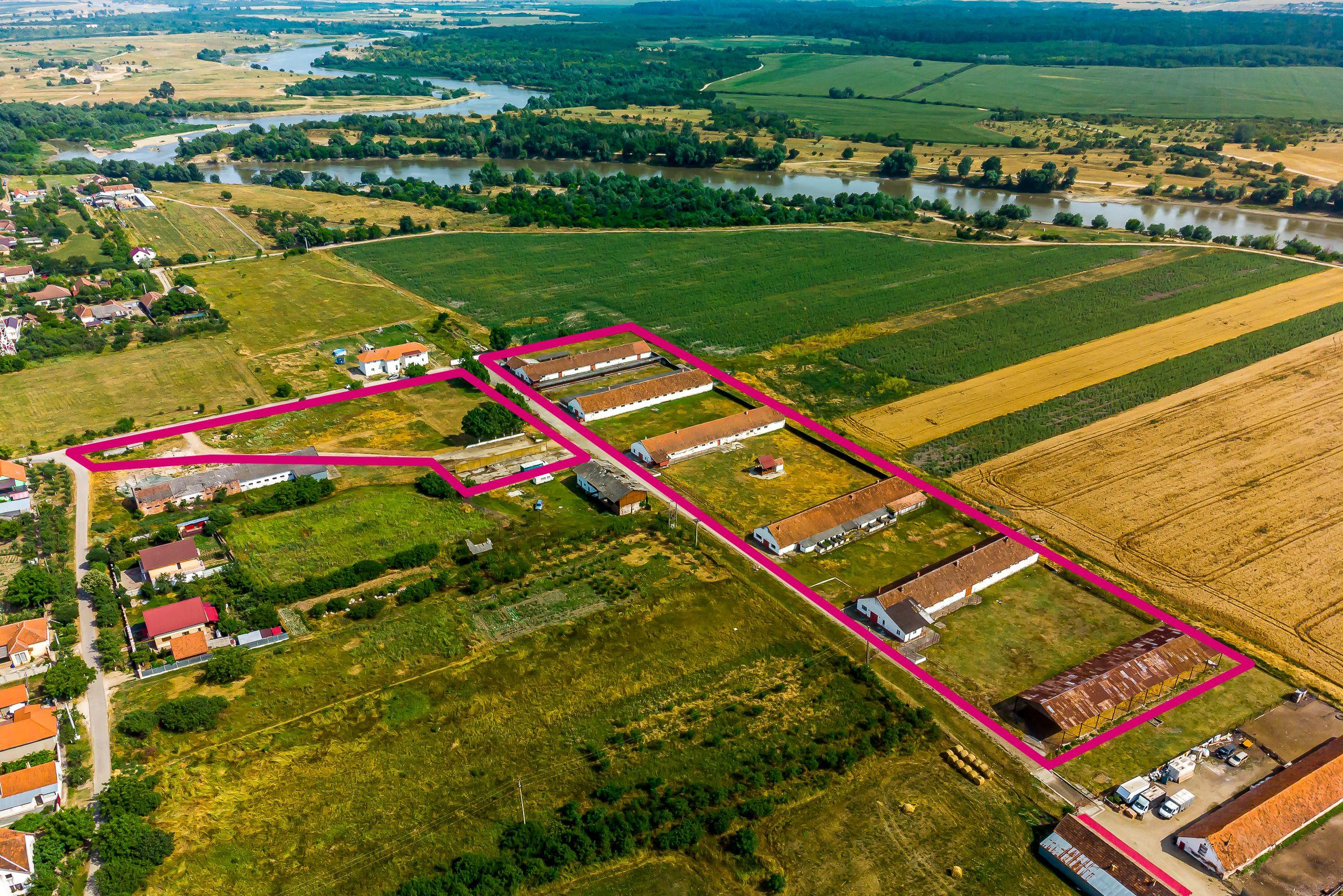 Fermă Mândruloc 2,5 ha - 1