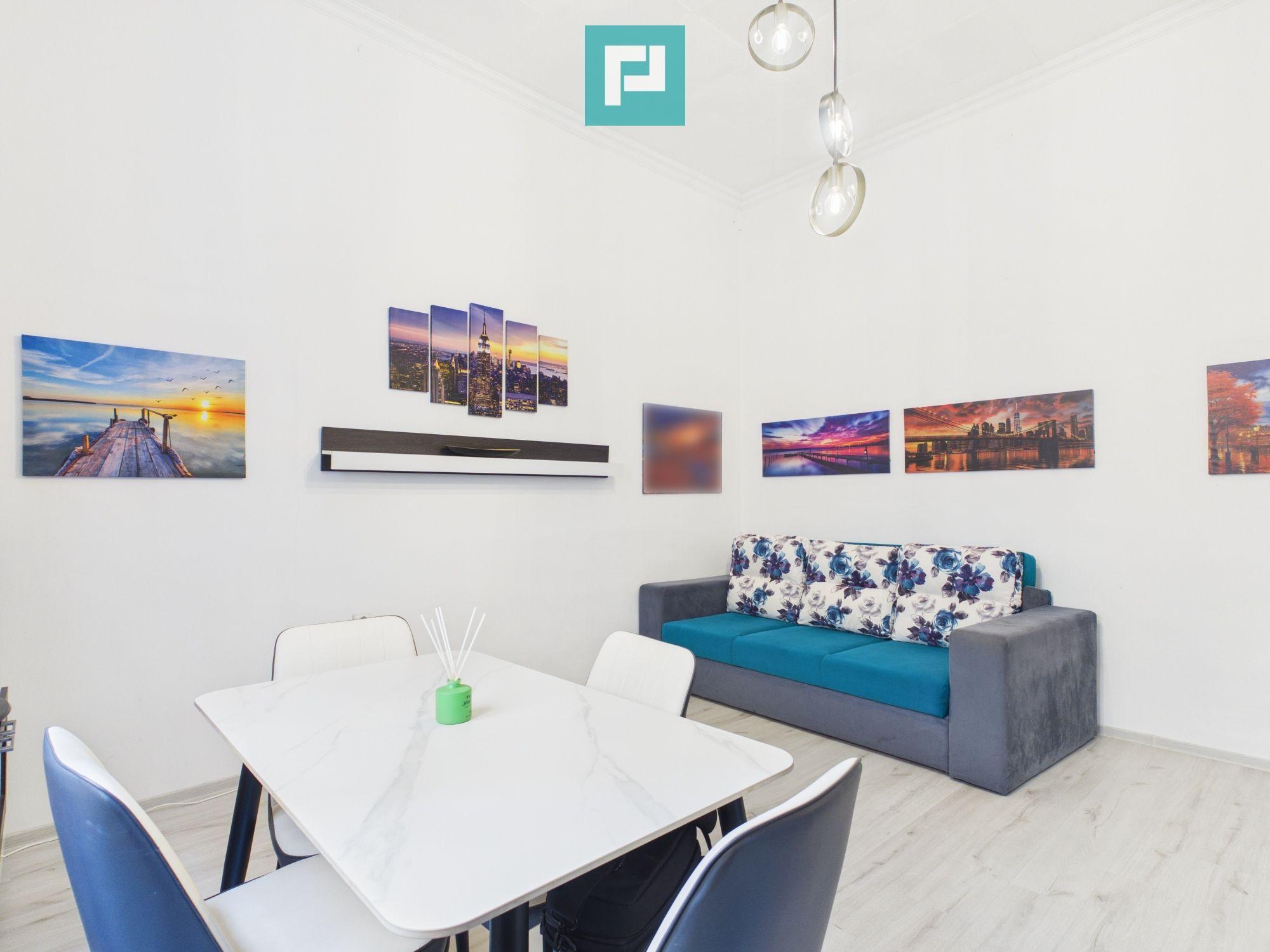 Apartament două camere decomandat ultracentral