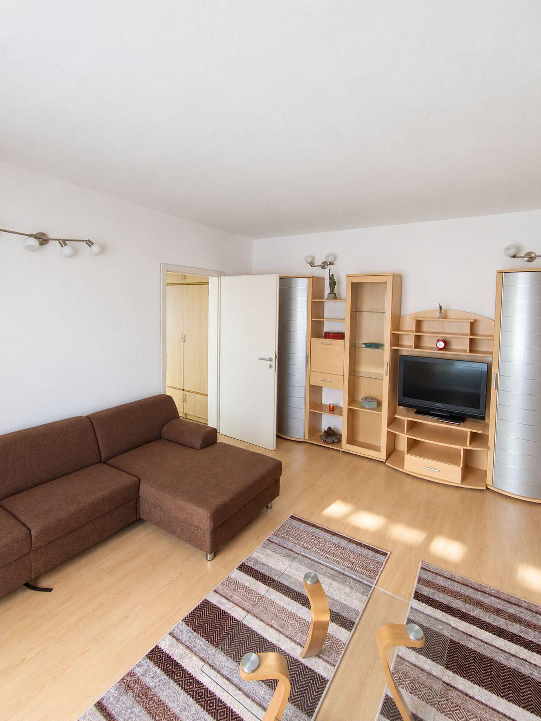 Apartament cu 2 camere, 55 mp, centrală proprie și aer condiționat - 2