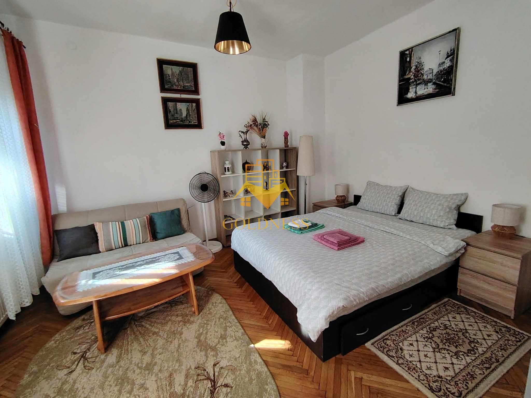 1 camera, Central, Mihai Viteazu, Decebal, UBB, Horea, Parcare - 1