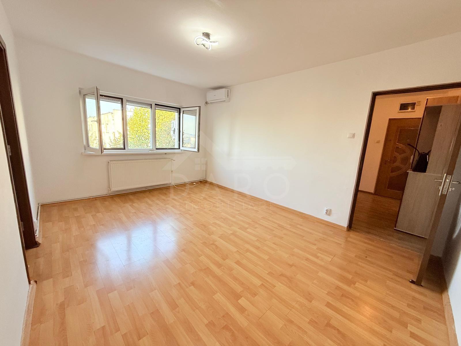 Apartament două camere de vânzare Dâmbu renovat - 4