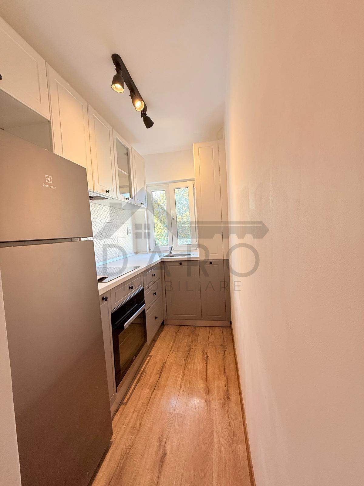 Apartament două camere de vânzare Dâmbu renovat - 2