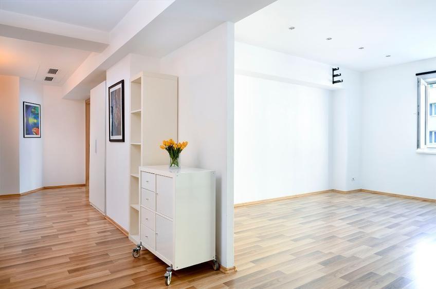 Vanzare Apartament 3 camere Zona Vitan Barzesti - 2