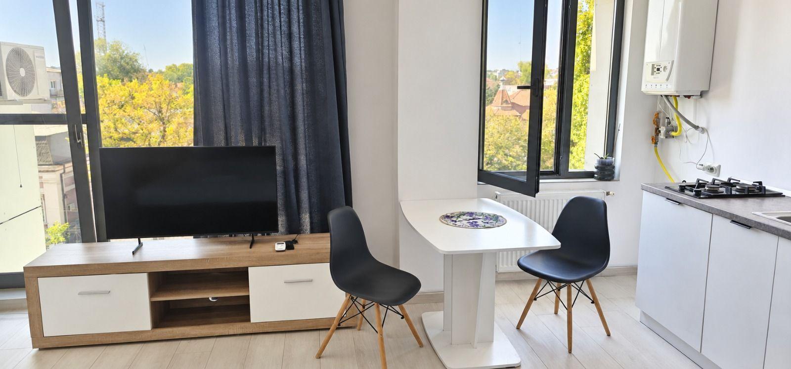 De inchiriat studio ultracentral, etaj 2, 400 euro - 3