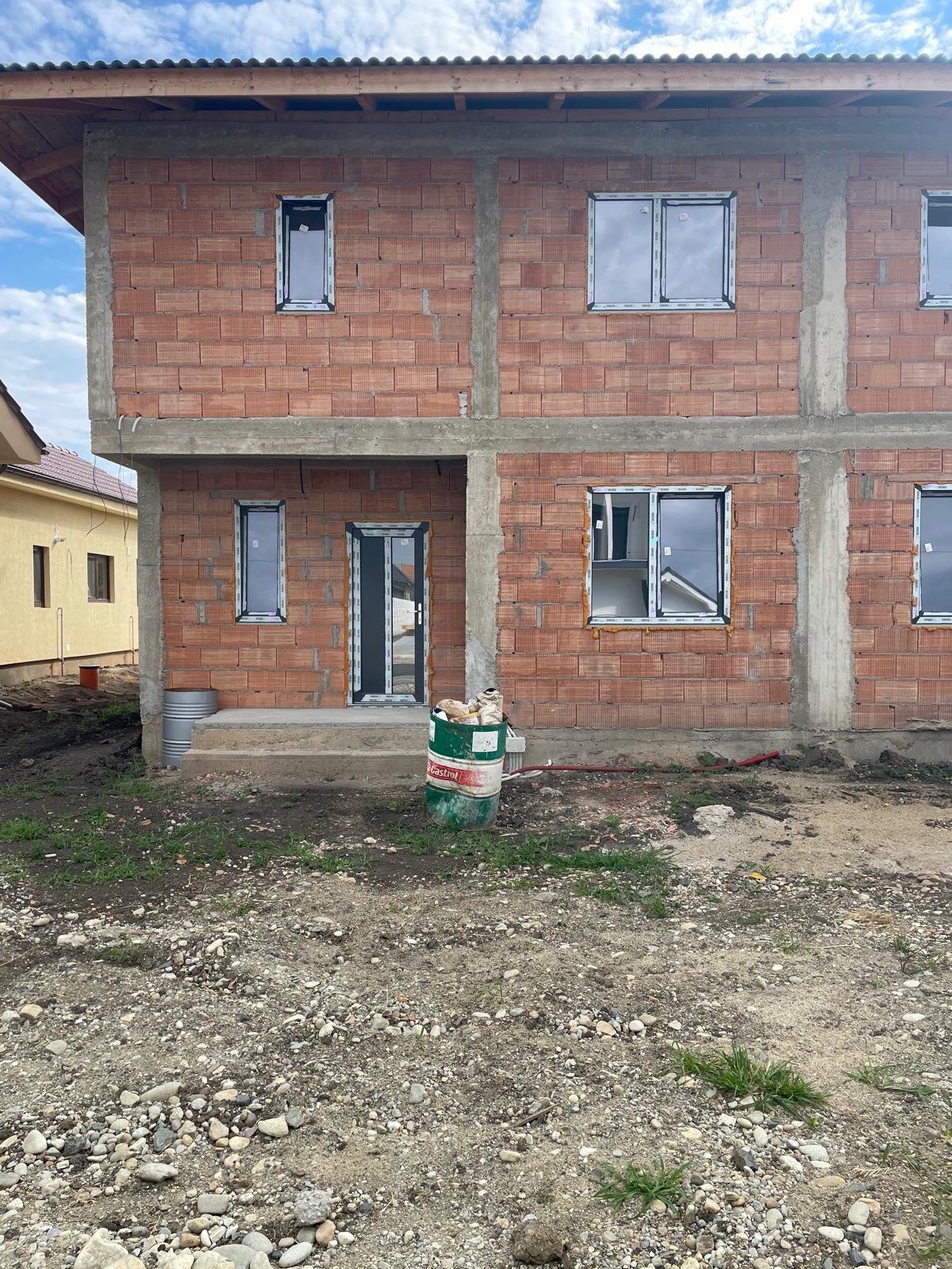 Jumătate de duplex la roșu de vânzare în Giarmata Vii, 129,52 mp utili - 6