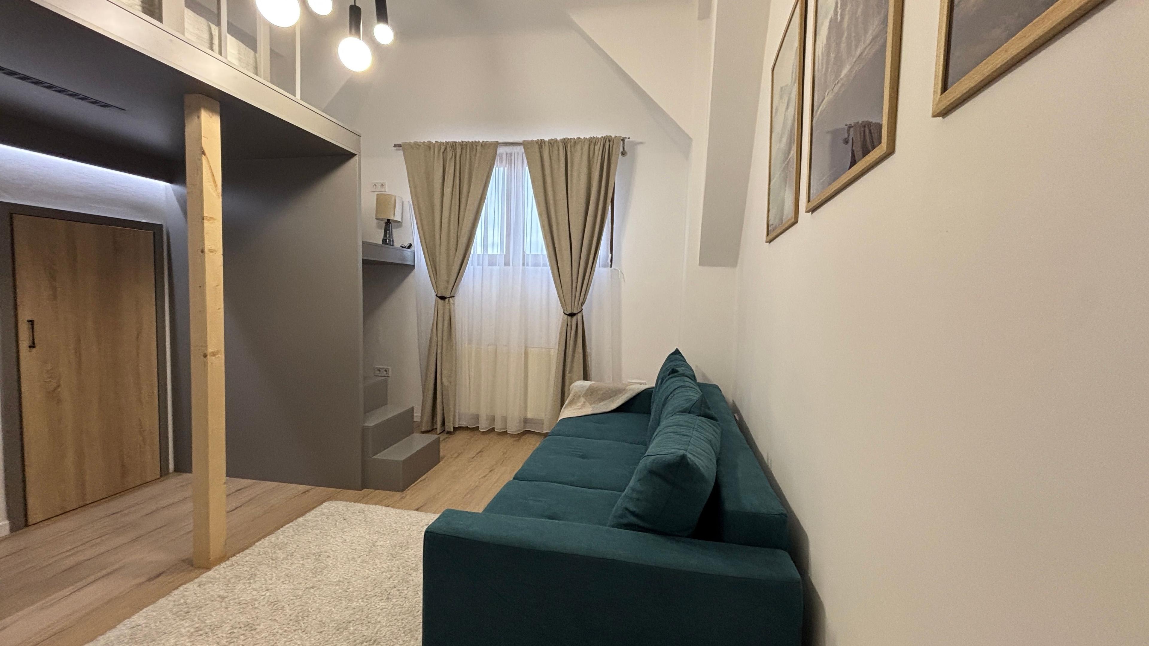 Apartament ultracentral de 41 mp utili, în imobil istoric – Str. Regel - 1