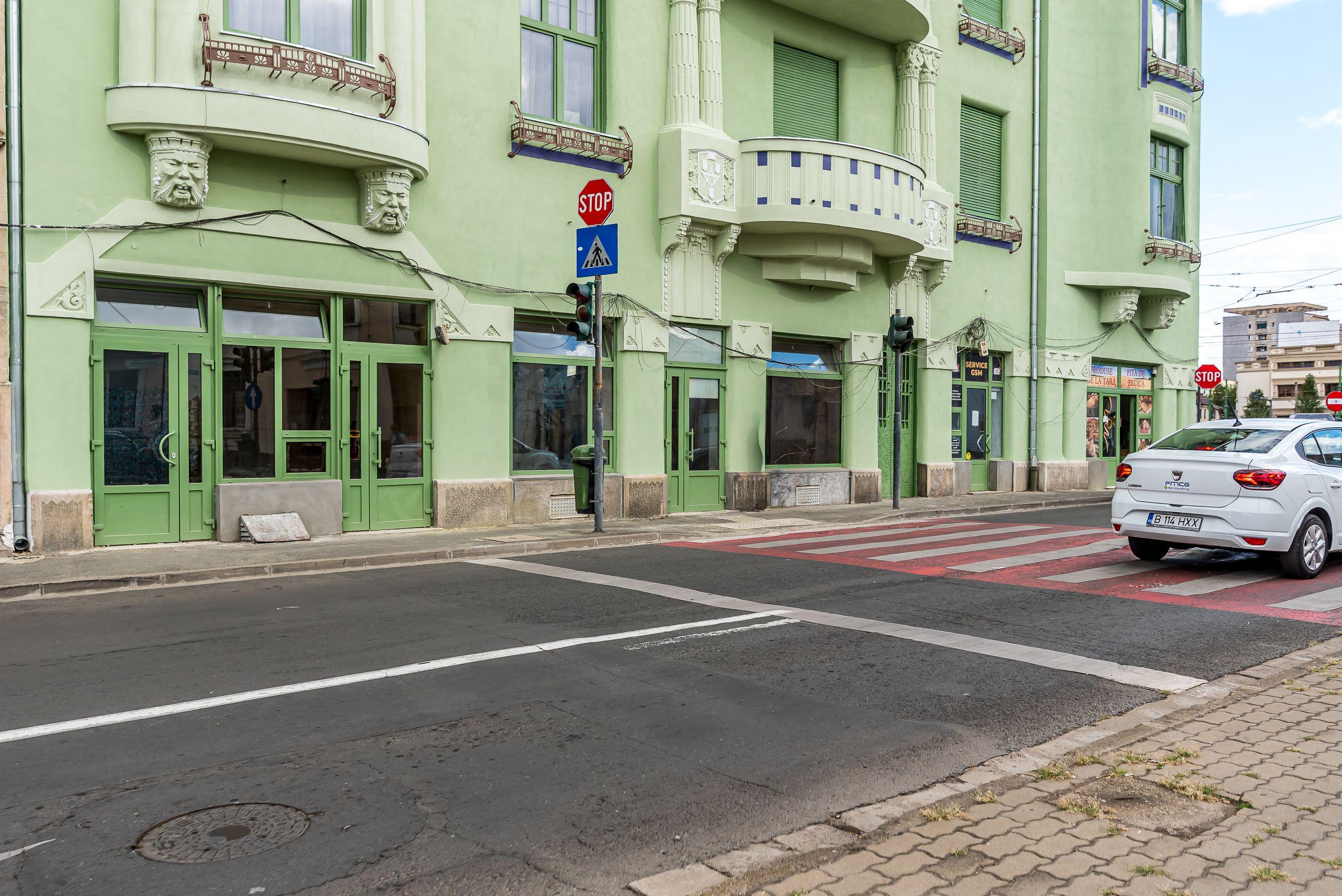 Spațiu comercial spre închiriere | Zona Boul Roșu – Palatul Steiner - 2