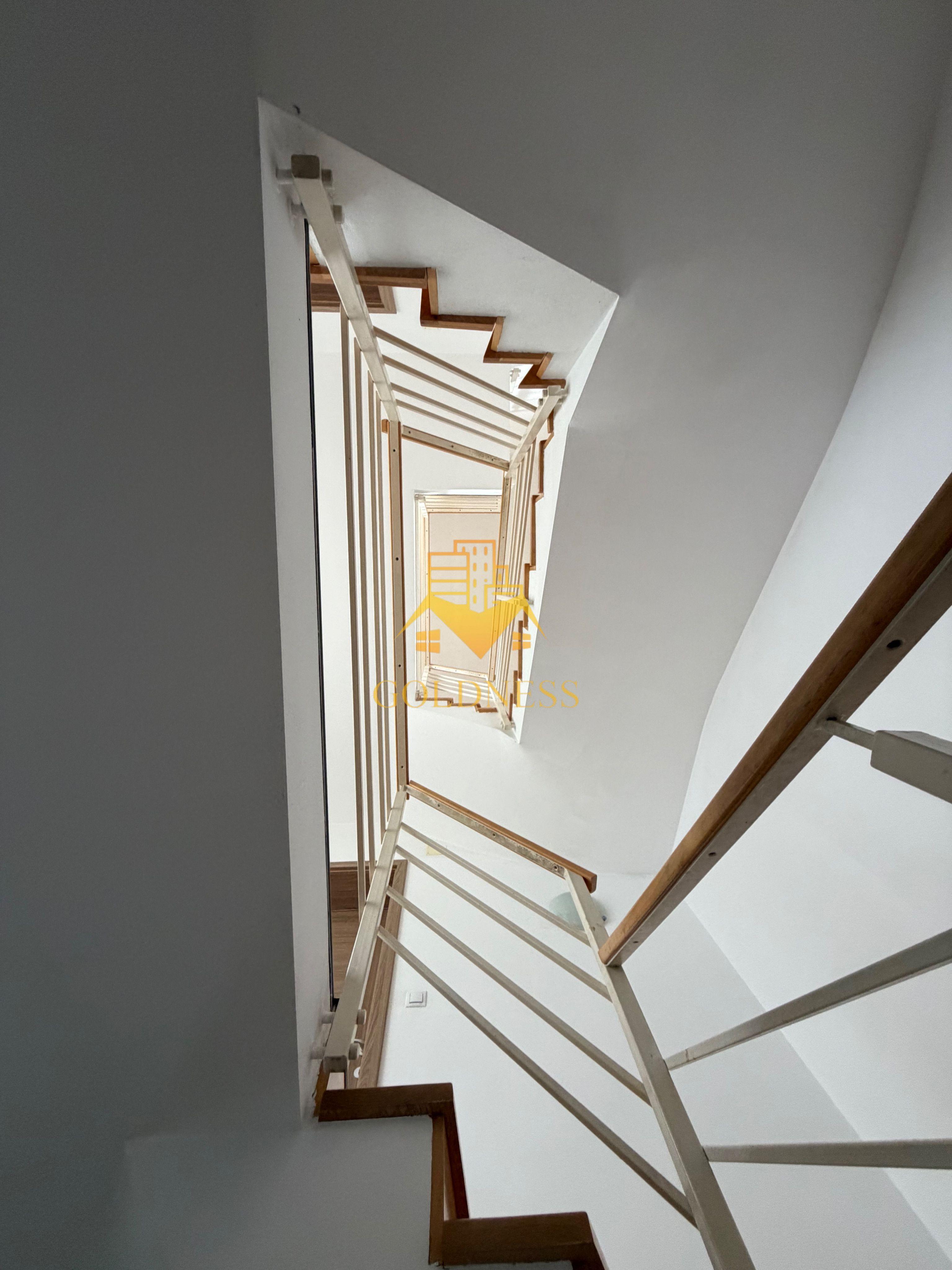 Duplex, Andrei Muresanul, 5 camere,Curte, Parcare,Grand Hill, Lidl,ELF - 38