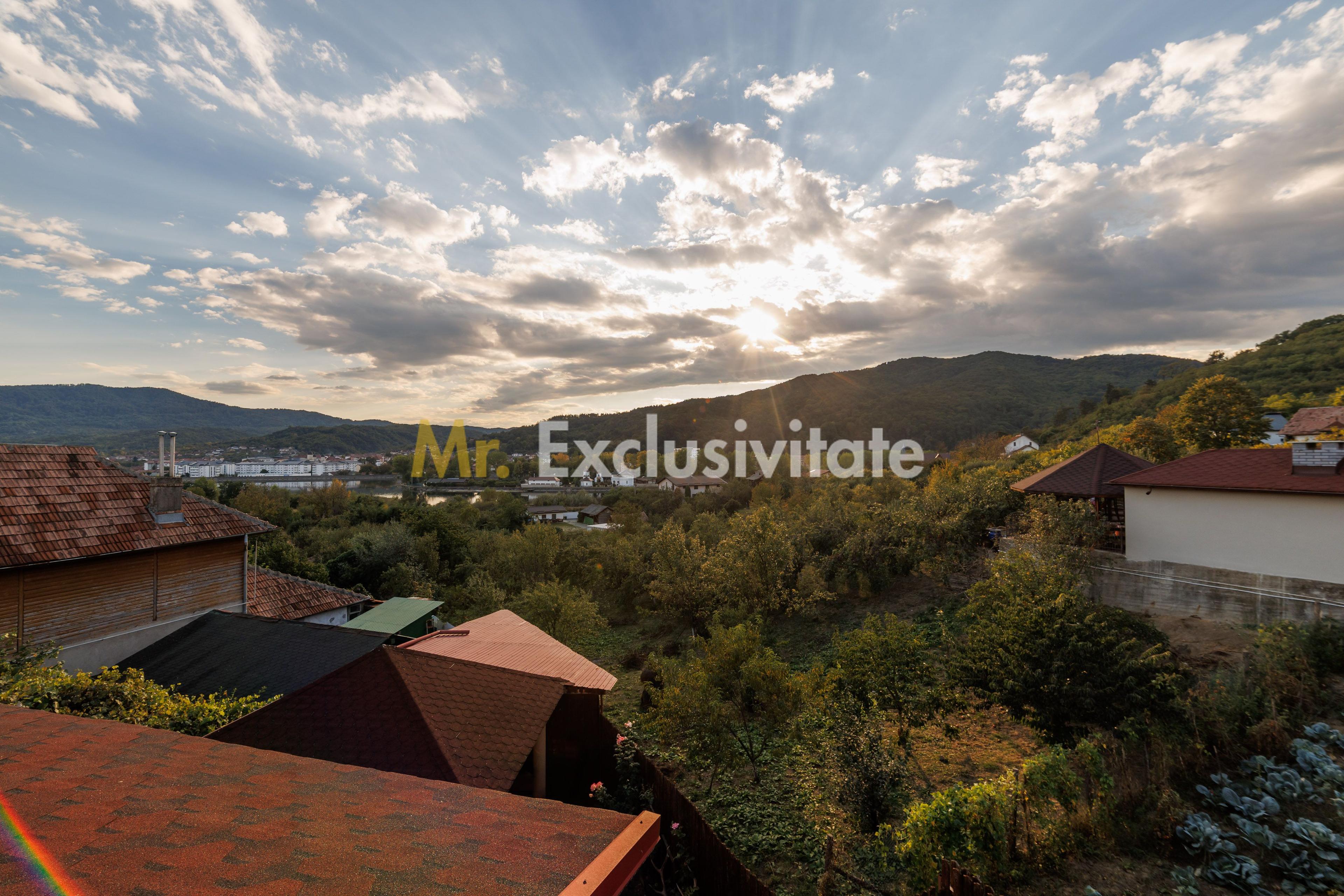 Proprietate cu 2 case | Ideală pentru două familii - Calimanesti! - 6