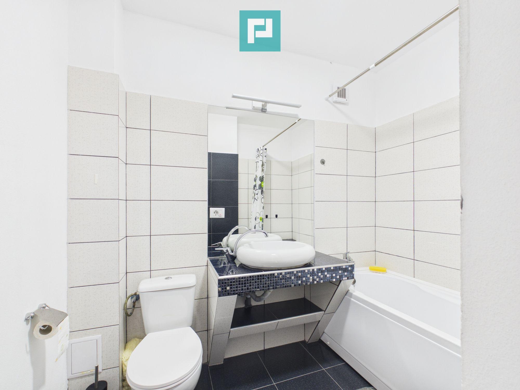 Apartament cu 3 camere si curte in Alfa - 5