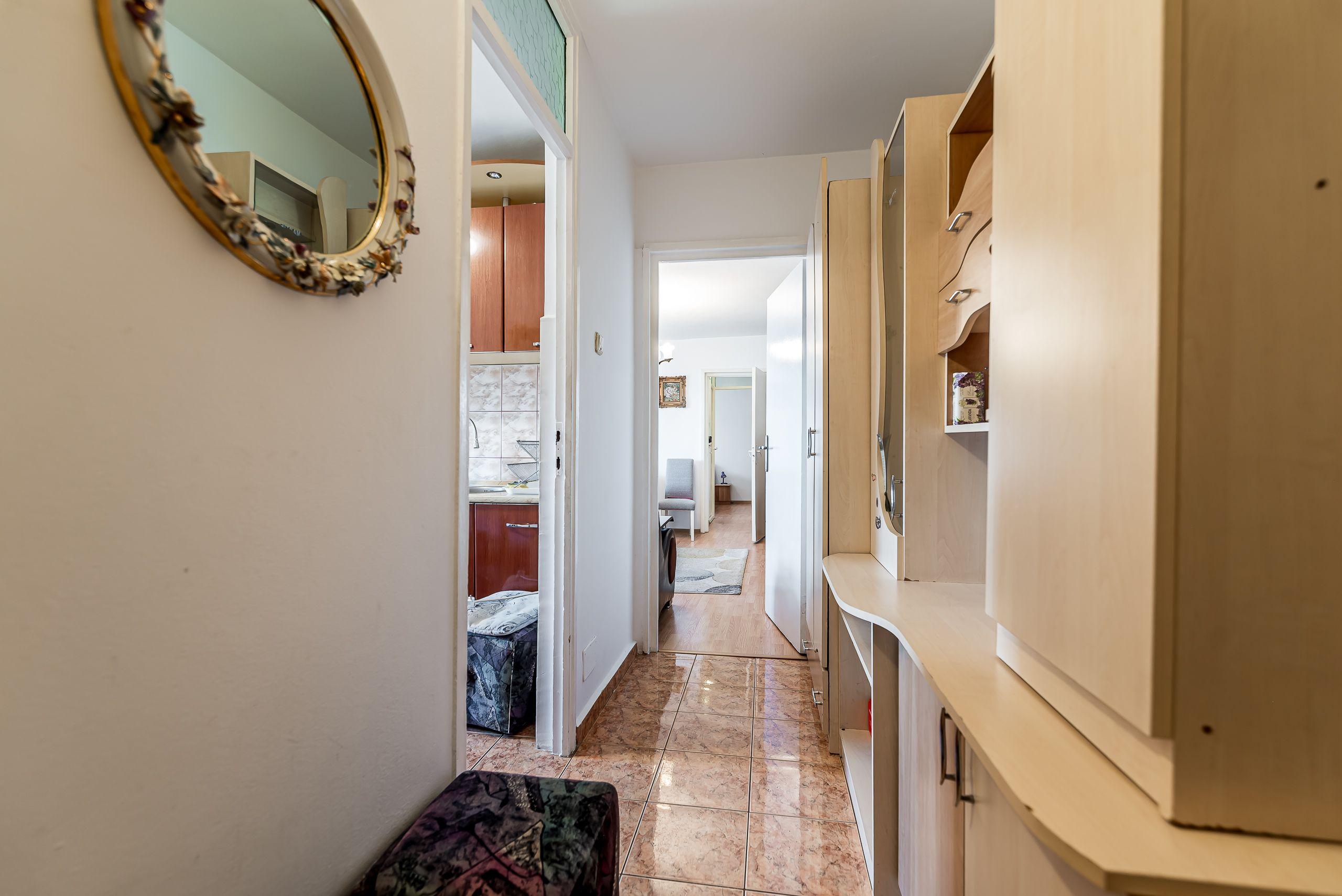 Apartament 2 camerel, bloc V8, Zona 6 Vânători. - 6