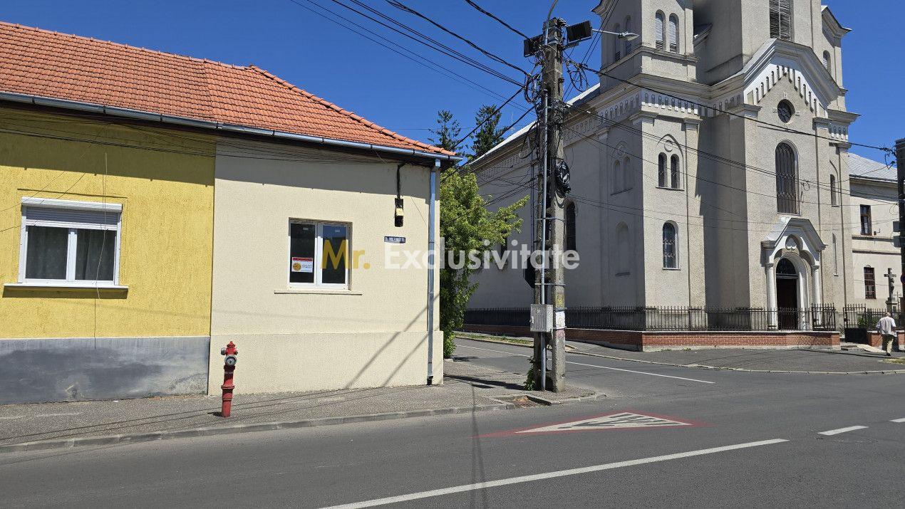 De Vânzare Casă 2 camere P-ȚA Mică - 1