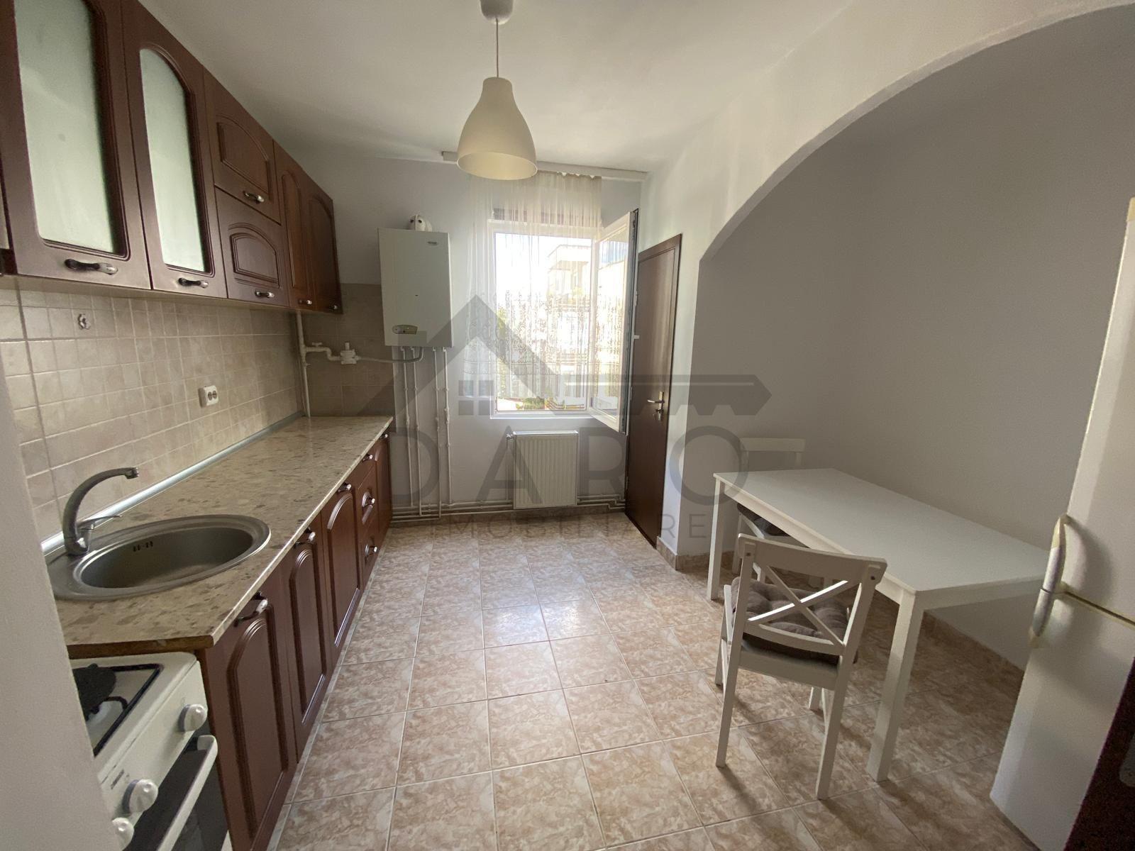 Închiriez apartament cu 2 camere - 2