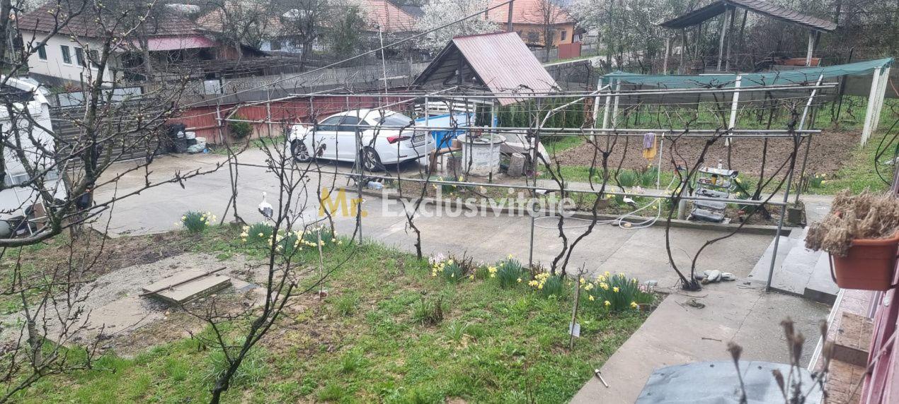 Casă P+M cu 1.558 mp teren, livadă și garaj - 17