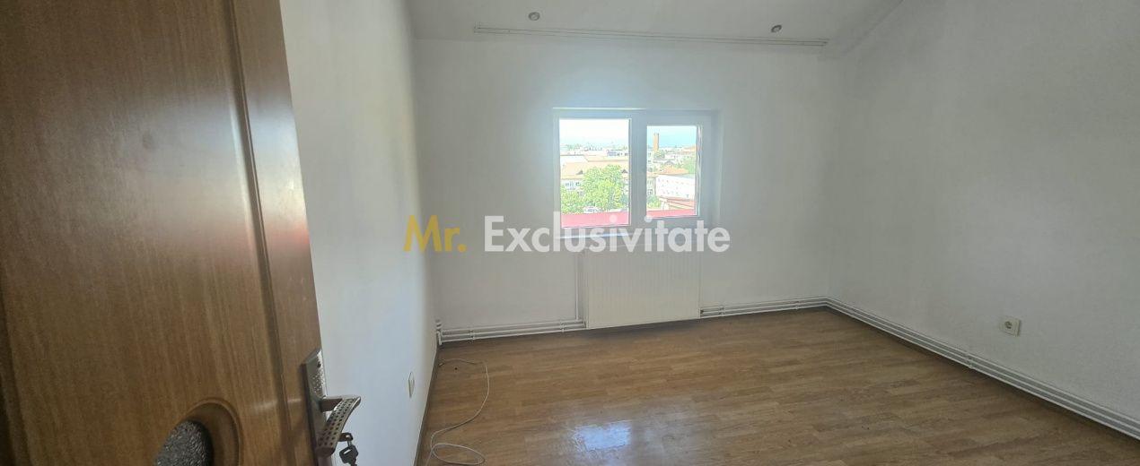 De vânzare apartament 2 camere decomandat | Zona 8 Mai - 23