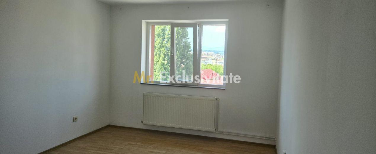 De vânzare apartament 2 camere decomandat | Zona 8 Mai - 22