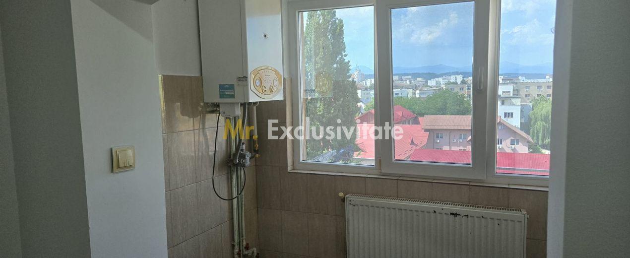 De vânzare apartament 2 camere decomandat | Zona 8 Mai - 33
