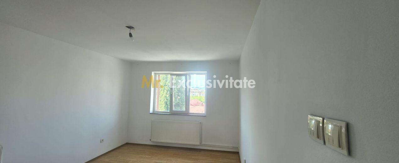 De vânzare apartament 2 camere decomandat | Zona 8 Mai - 21