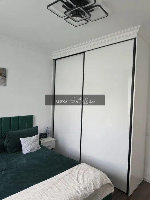 Apartament 3 camere, 2 bai, balcon, Teilor - 4