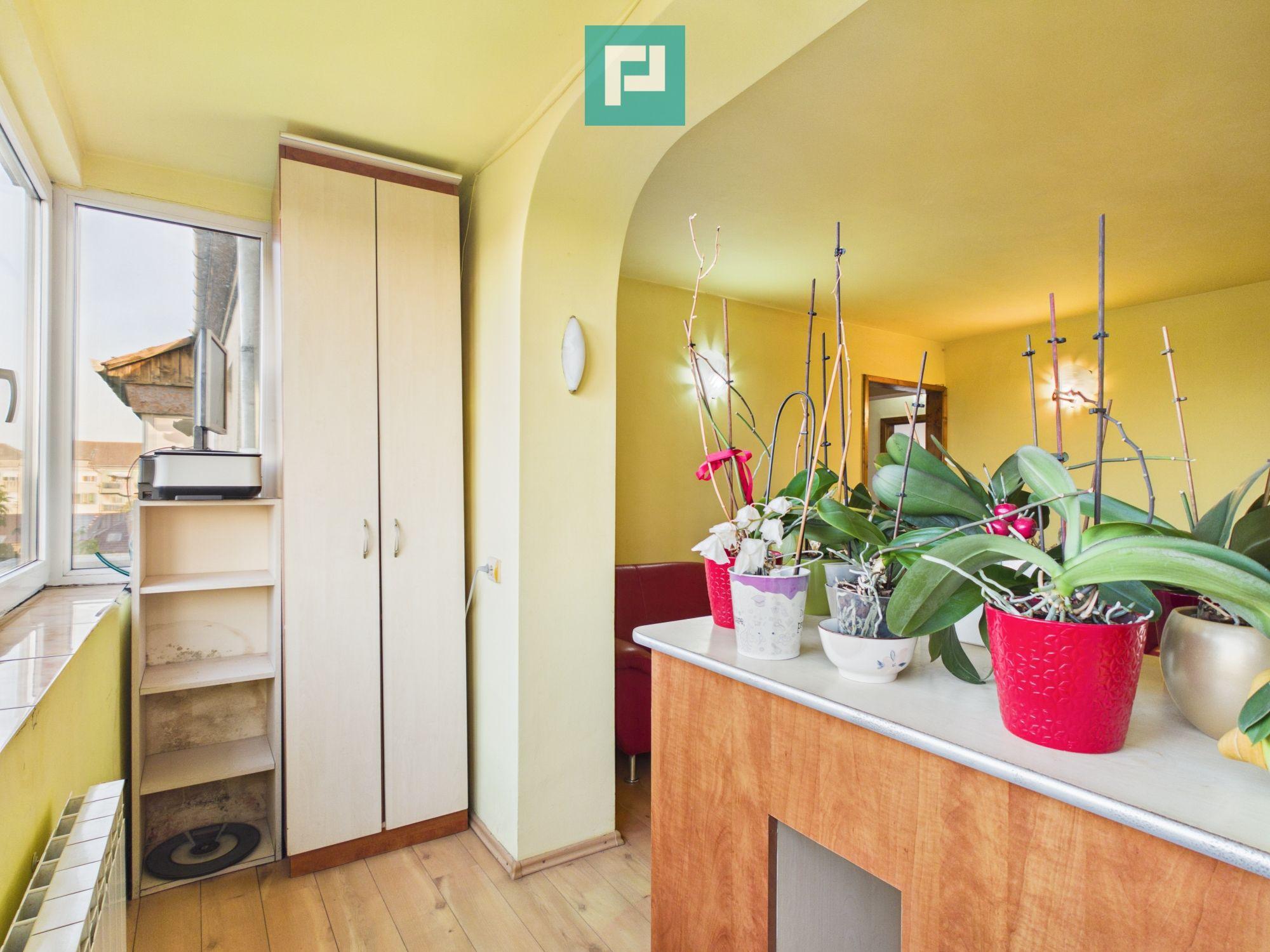 Apartament 3 camere de inchiriat - 360 €/lună - 6