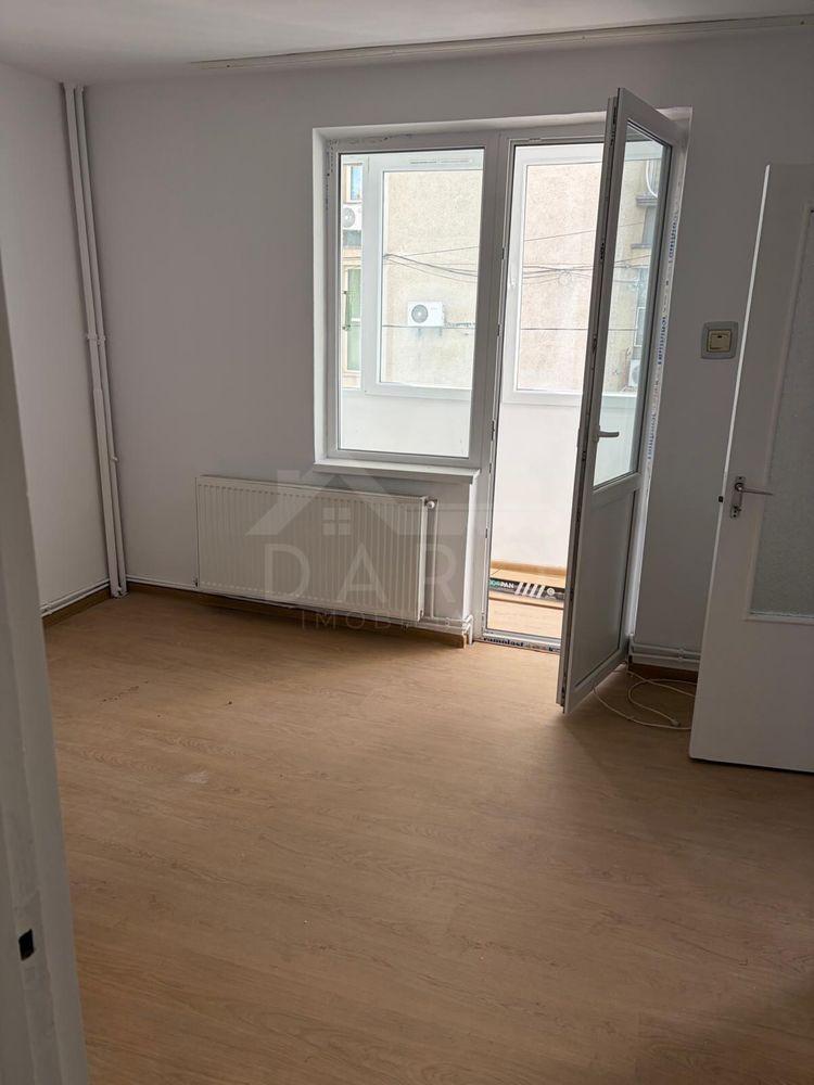 Vindem apartament 2 camere ultracentral - 3