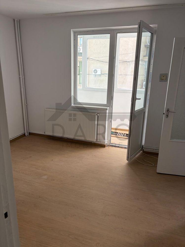 Vindem apartament 2 camere ultracentral - 3