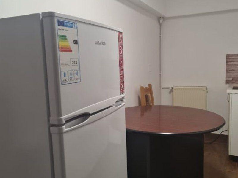 Garsoniera mobilata si utilata - zona garii 200 euro - 4