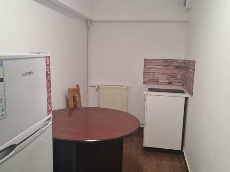 Garsoniera mobilata si utilata - zona garii 200 euro - 5