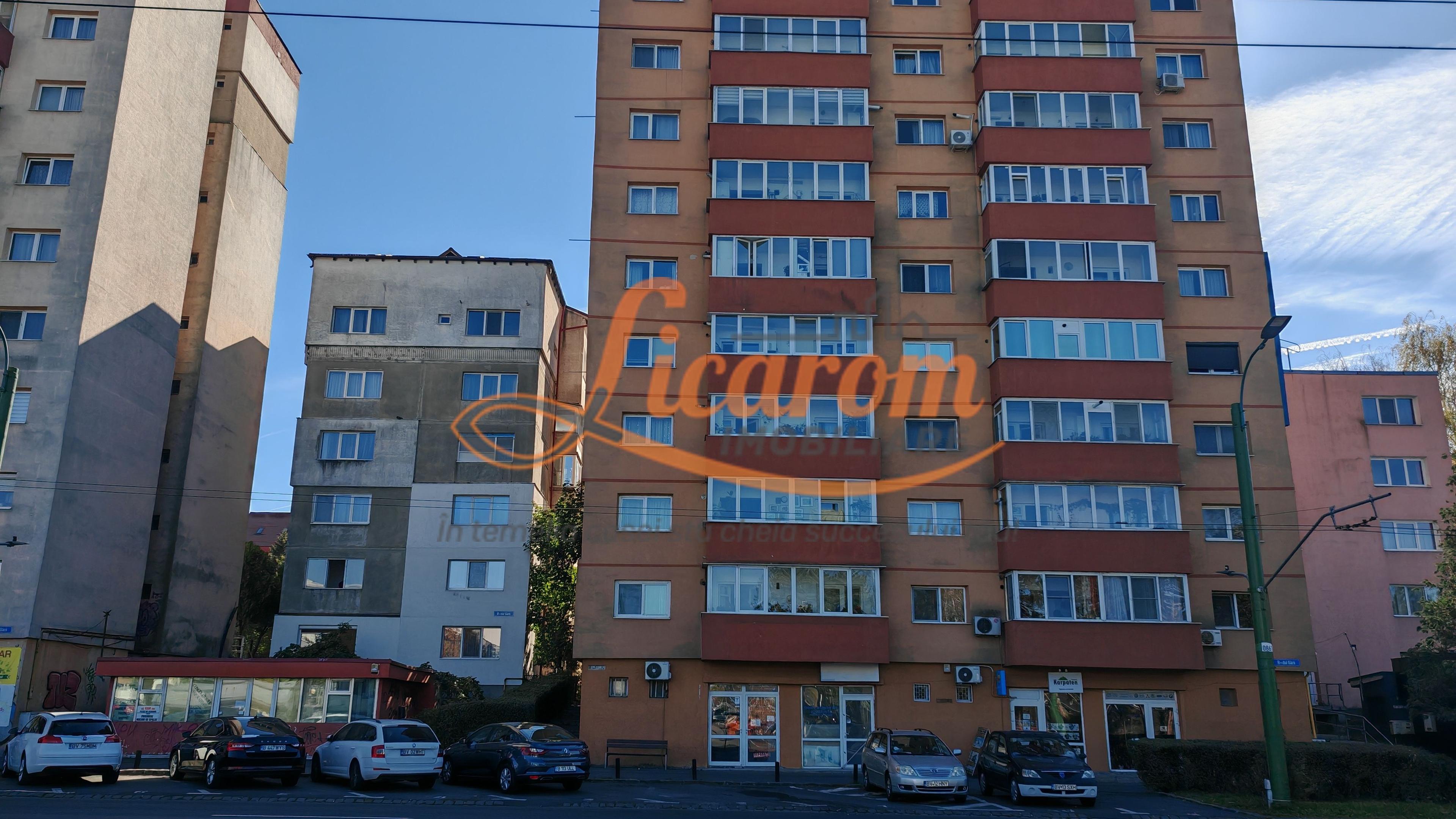 2 camere decomandat,BD Garii,etaj intermediar,pret pornire 103000 E - 32