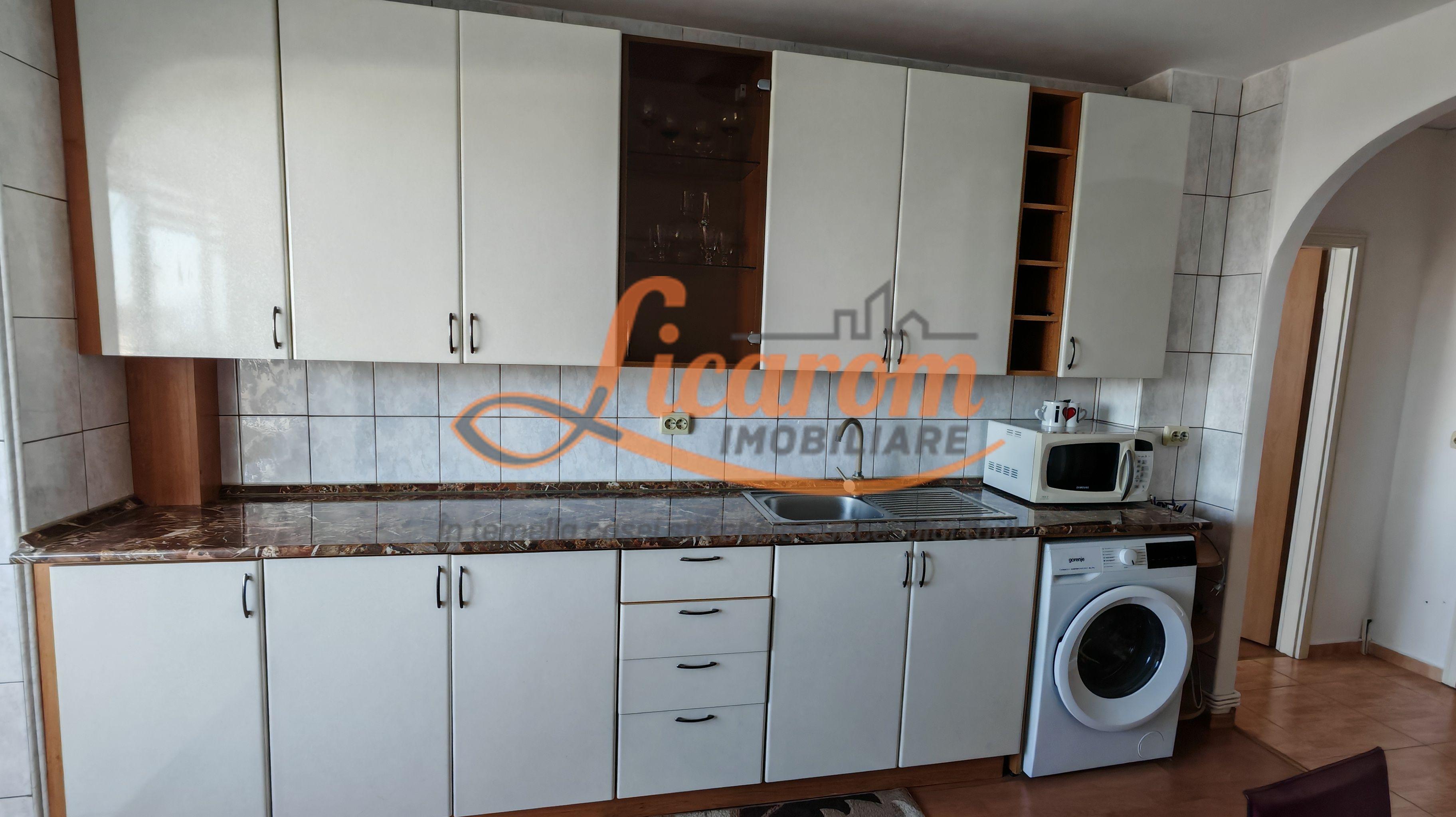 2 camere decomandat,BD Garii,etaj intermediar,pret pornire 103000 E - 5
