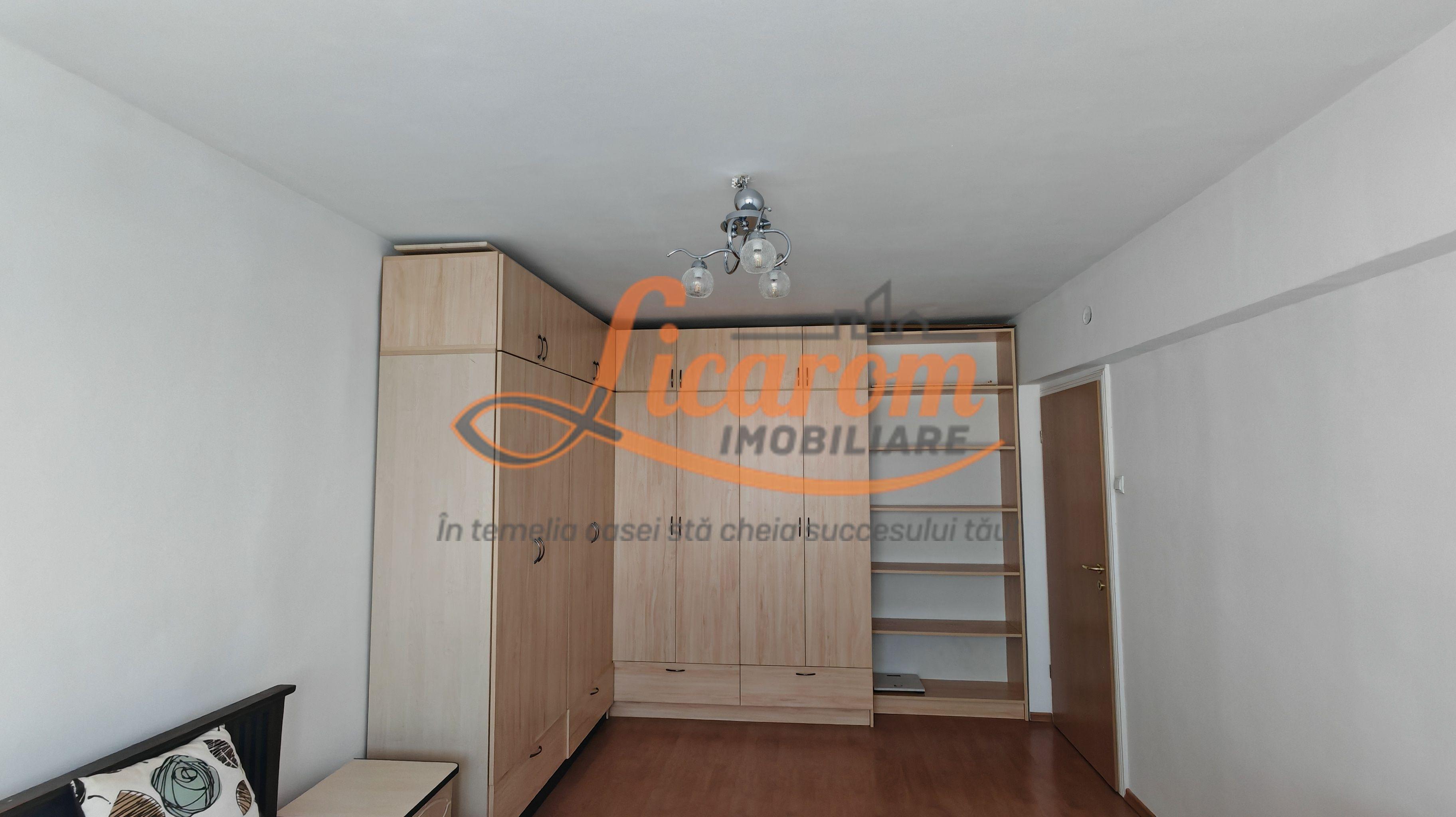 2 camere decomandat,BD Garii,etaj intermediar,pret pornire 103000 E - 9