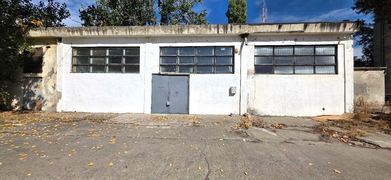Hală de închiriat Sector 3 – Șos. Industriilor – 140 mp - 1