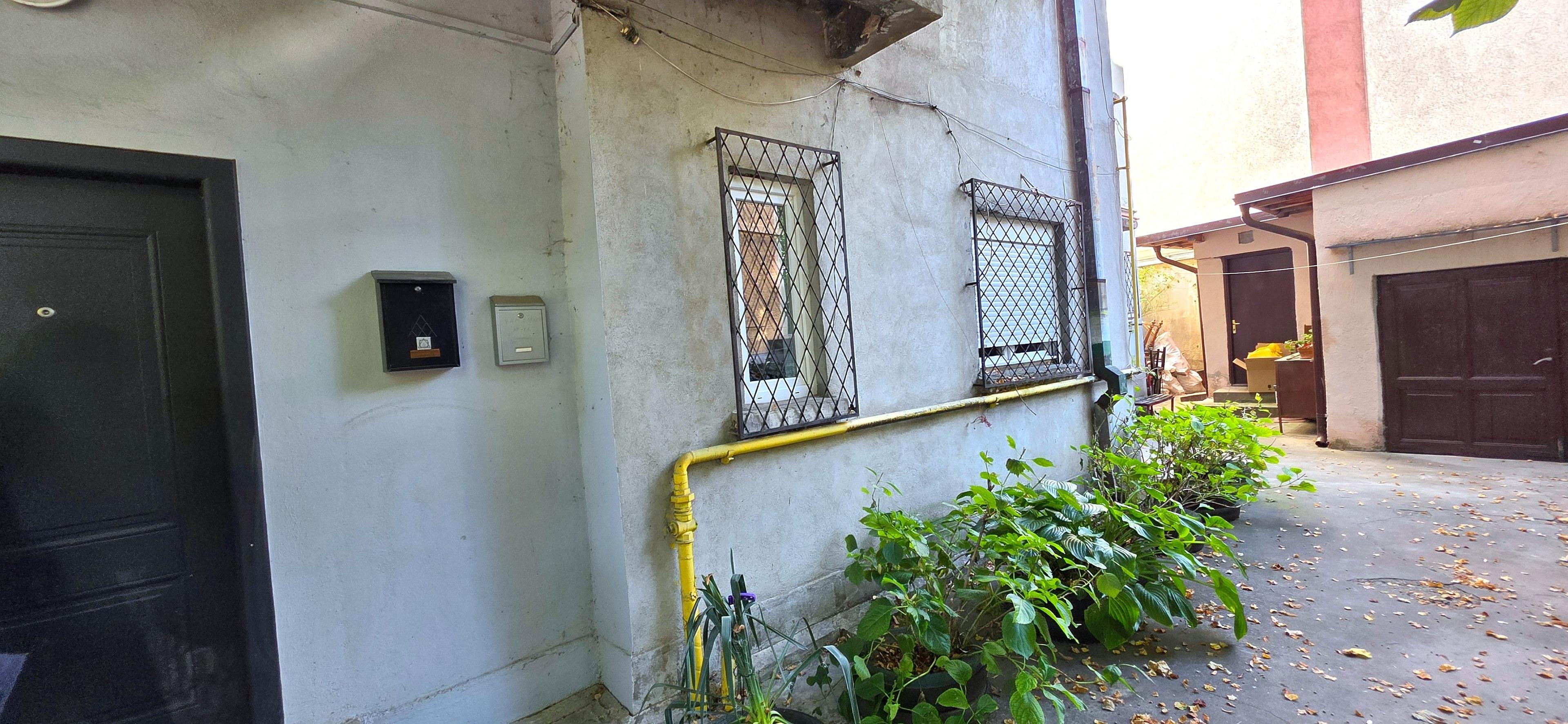 Banu Manta parter de vila 4 camere de inchiriat - 16