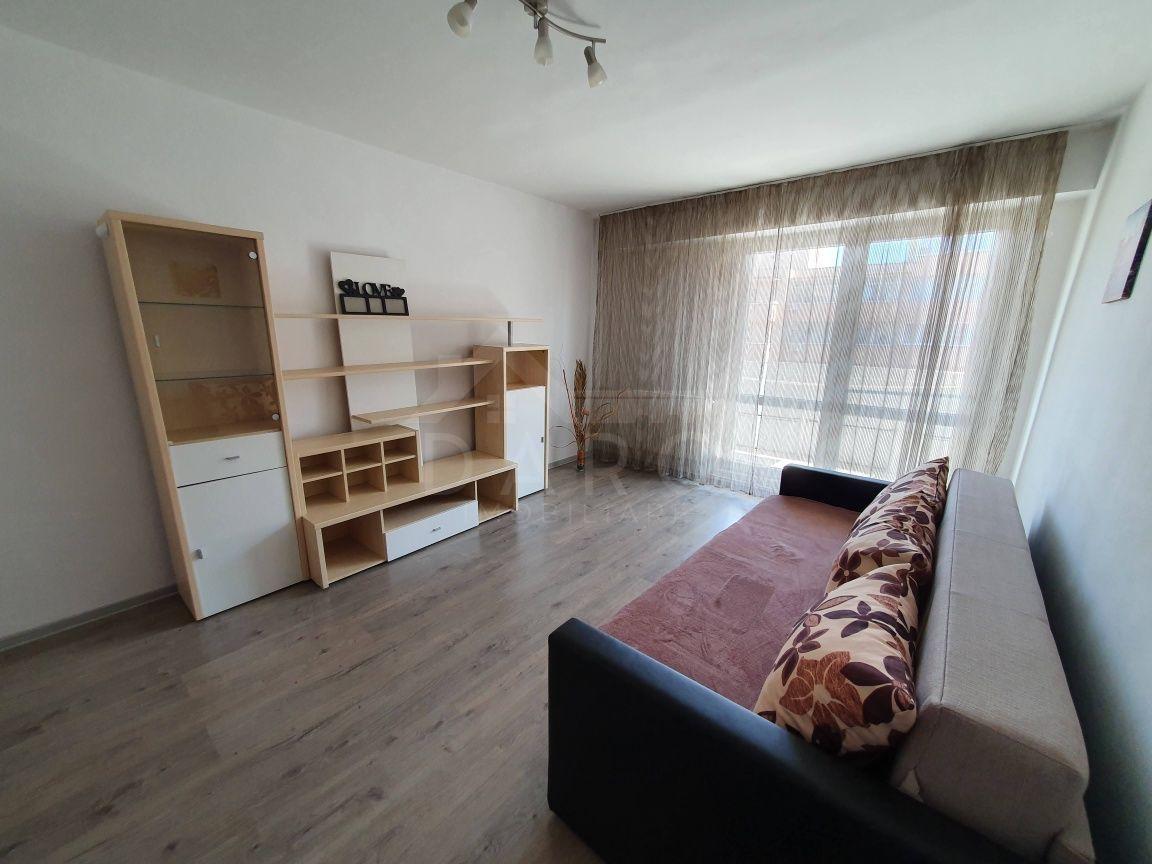 Inchiriez apartament 3 camere TUDOR - 2