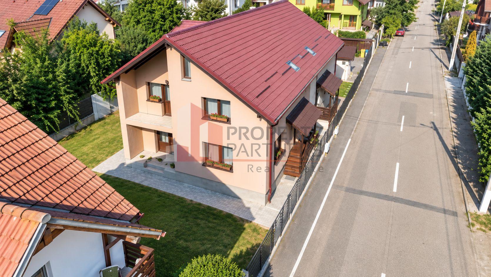 Casă tip duplex, renovată integral, în Cristian – Brașov - 1